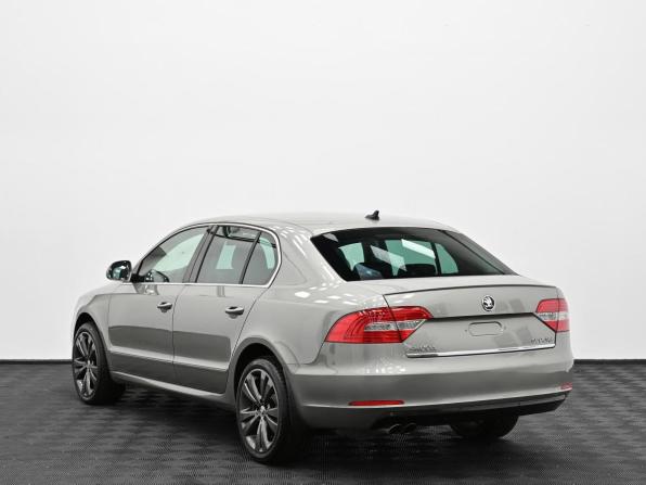 Skoda Superb II Рестайлинг с пробегом 2014 года, цена 1 249 000 рублей, 148000 км, лифтбек, Автокод Объявления