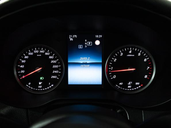 Mercedes-Benz C-Класс IV (W205) Рестайлинг с пробегом 2019 года, цена 2 299 700 рублей, 167633 км, седан, Автокод Объявления