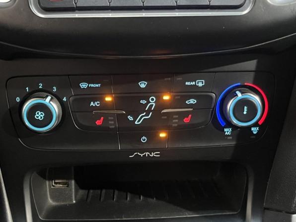 Ford Focus III Рестайлинг с пробегом 2015 года, цена 1 045 000 рублей, 104291 км, седан, Автокод Объявления