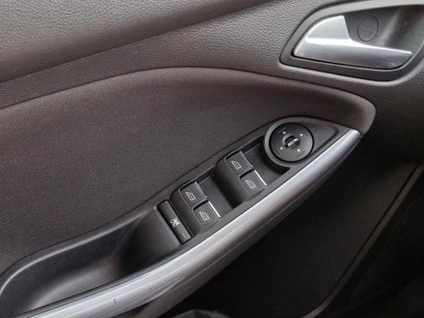Ford Focus III с пробегом 2012 года, цена 849 000 рублей, 149984 км, хэтчбек, Автокод Объявления