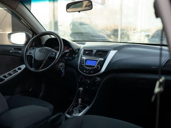 Hyundai Solaris I с пробегом 2011 года, цена 400 000 рублей, 312394 км, хэтчбек, Автокод Объявления