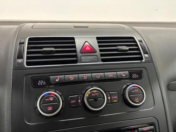 Volkswagen Touran I Рестайлинг 2 с пробегом 2014 года, цена 1 250 000 рублей, 187302 км, компактвэн, Автокод Объявления