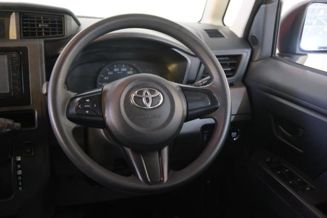 Toyota Roomy I с пробегом 2020 года, цена 1 099 000 рублей, 46666 км, микровэн, Автокод Объявления