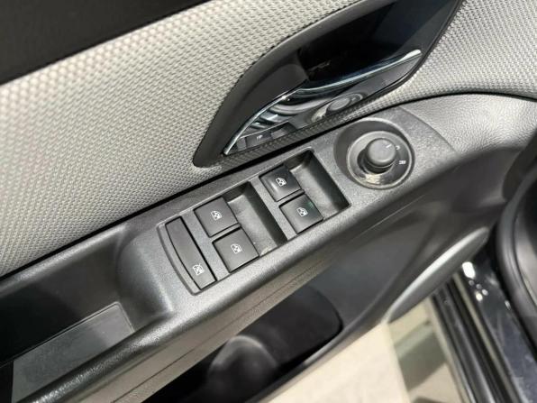 Chevrolet Cruze I Рестайлинг с пробегом 2013 года, цена 835 000 рублей, 91665 км, хэтчбек, Автокод Объявления