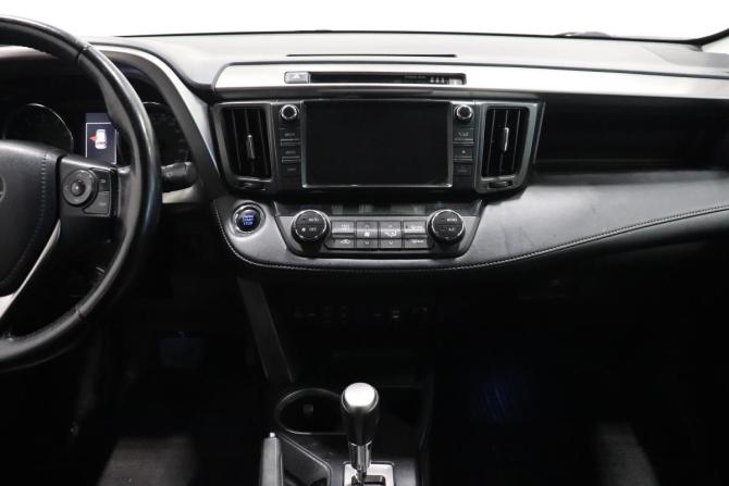 Toyota RAV4 IV (XA40) Рестайлинг с пробегом 2018 года, цена 2 505 000 рублей, 109872 км, внедорожник, Автокод Объявления