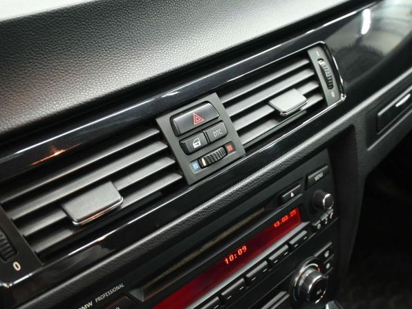 BMW 3 серии V (E90/E91/E92/E93) Рестайлинг с пробегом 2010 года, цена 2 169 900 рублей, 141000 км, кабриолет, Автокод Объявления