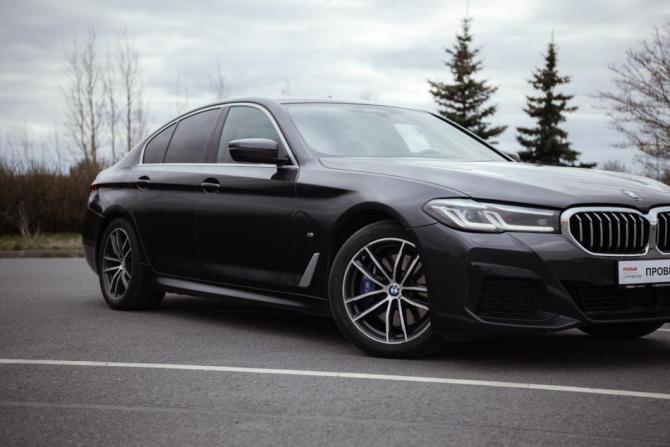 BMW 5 серии VII (G30/G31/G38) Рестайлинг с пробегом 2021 года, цена 4 279 700 рублей, 122414 км, седан, Автокод Объявления