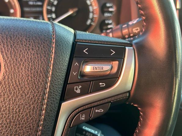 Toyota Land Cruiser 200 Series Рестайлинг 2 с пробегом 2020 года, цена 9 050 000 рублей, 122934 км, внедорожник, Автокод Объявления