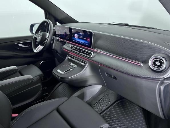 Mercedes-Benz V-Класс III (W447) Рестайлинг 2 с пробегом 2024 года, цена 10 899 000 рублей, 9692 км, минивэн, Автокод Объявления