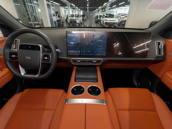 Li Auto (Lixiang) L6 с пробегом 2024 года, цена 6 370 000 рублей, 50 км, внедорожник, Автокод Объявления