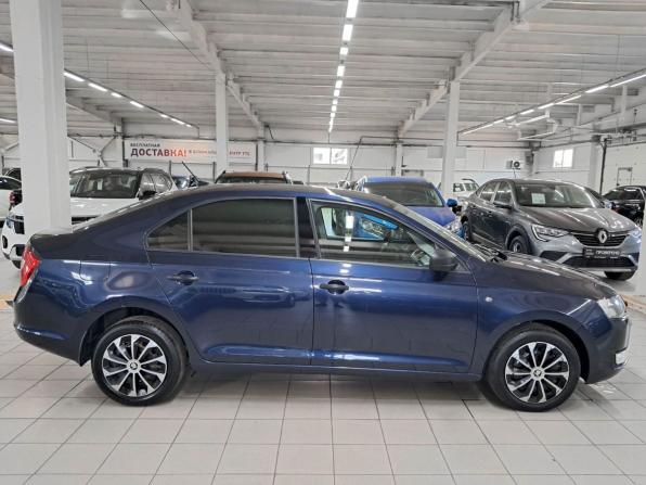 Skoda Rapid I с пробегом 2017 года, цена 1 355 000 рублей, 92630 км, лифтбек, Автокод Объявления