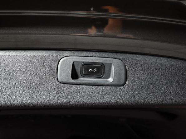 Geely Coolray I Рестайлинг с пробегом 2024 года, цена 2 185 000 рублей, 43311 км, внедорожник, Автокод Объявления