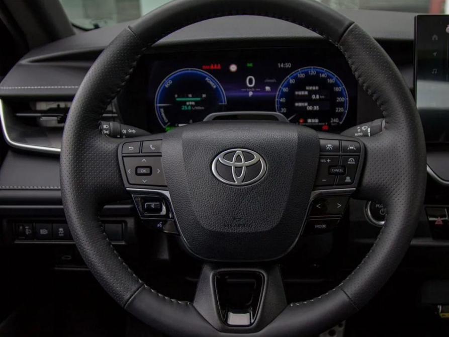 Toyota Camry IX (XV80) China Market Москва  - изображение 6