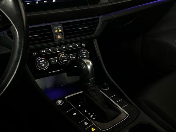 Volkswagen Jetta VII с пробегом 2019 года, цена 1 550 000 рублей, 104191 км, седан, Автокод Объявления