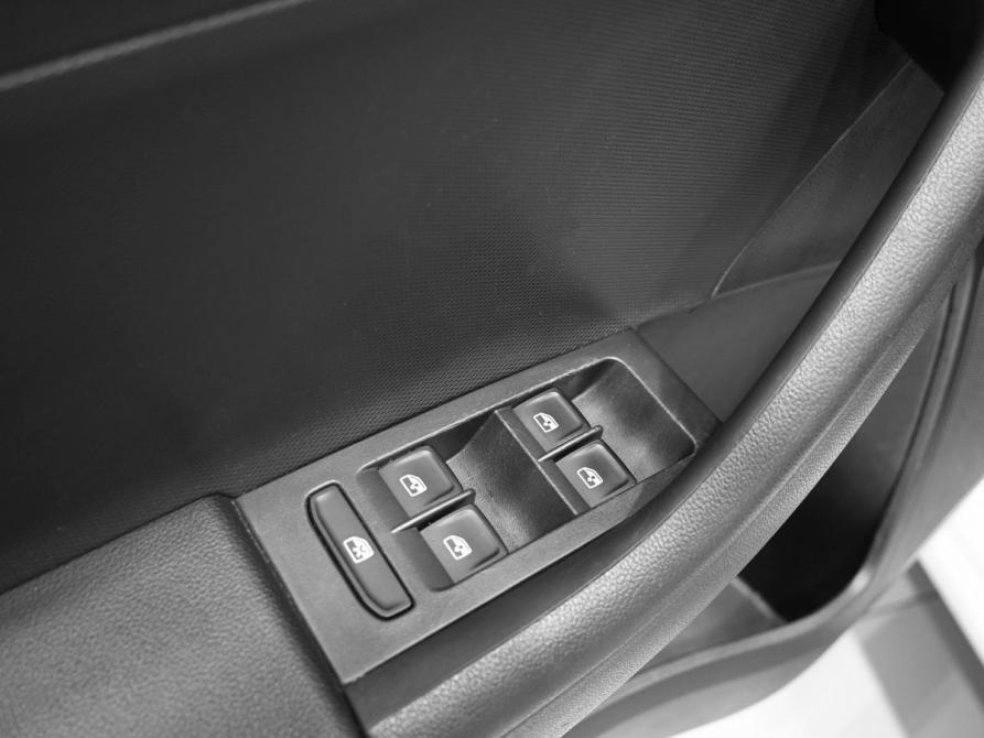 Volkswagen Polo VI Ростов-на-Дону  - изображение 20