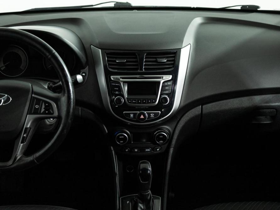 Hyundai Solaris I Рестайлинг Санкт-Петербург  - изображение 14