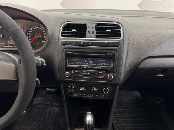 Volkswagen Polo V с пробегом 2012 года, цена 950 000 рублей, 197953 км, седан, Автокод Объявления