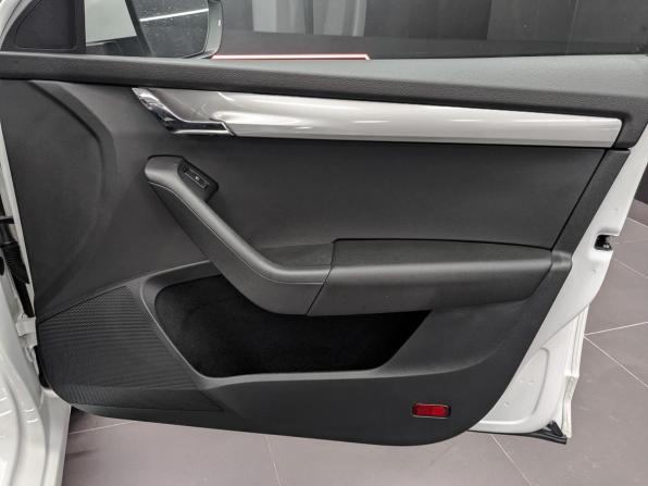Skoda Octavia III (A7) Рестайлинг с пробегом 2020 года, цена 2 255 000 рублей, 49802 км, лифтбек, Автокод Объявления