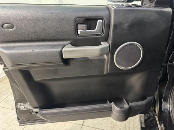 Land Rover Discovery III с пробегом 2007 года, цена 849 800 рублей, 300000 км, внедорожник, Автокод Объявления
