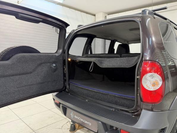Chevrolet Niva I Рестайлинг с пробегом 2014 года, цена 599 800 рублей, 149000 км, внедорожник, Автокод Объявления