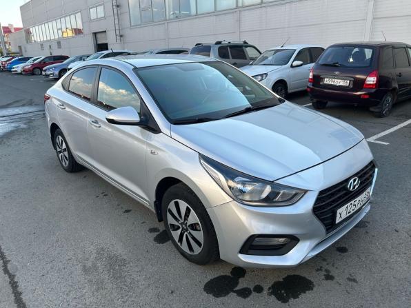 Hyundai Solaris II с пробегом 2018 года, цена 1 180 000 рублей, 151505 км, седан, Автокод Объявления