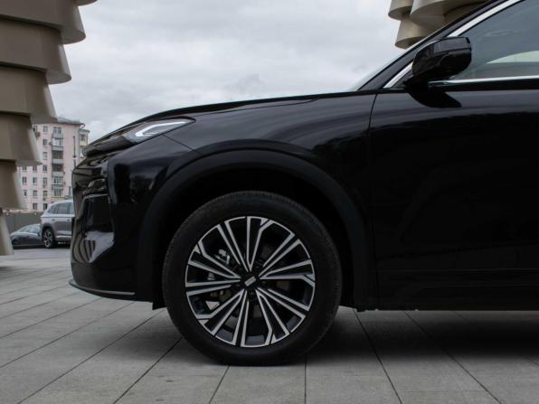 Geely EX5 Гибрид с пробегом 2025 года, цена 3 917 000 рублей, 15300 км, внедорожник, Автокод Объявления