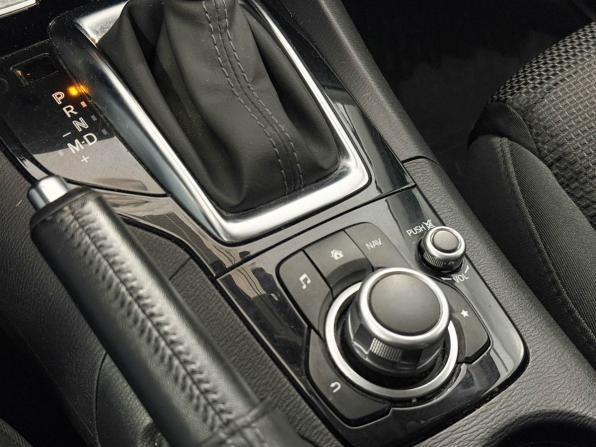 Mazda 3 III (BM) Рестайлинг с пробегом 2018 года, цена 1 687 000 рублей, 107656 км, седан, Автокод Объявления