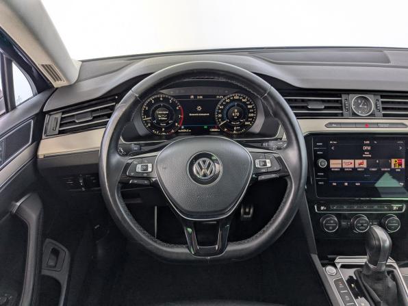 Volkswagen Passat B8 с пробегом 2019 года, цена 2 450 000 рублей, 128087 км, седан, Автокод Объявления
