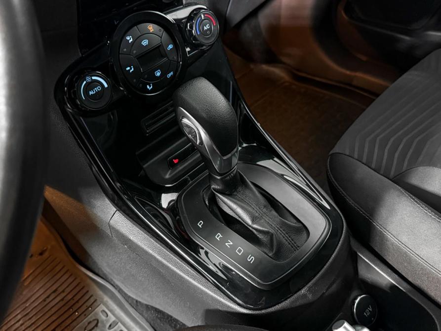 Ford Fiesta Mk6 Рестайлинг Санкт-Петербург  - изображение 11