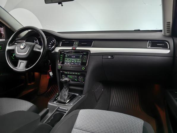 Skoda Superb II с пробегом 2012 года, цена 858 000 рублей, 200000 км, лифтбек, Автокод Объявления