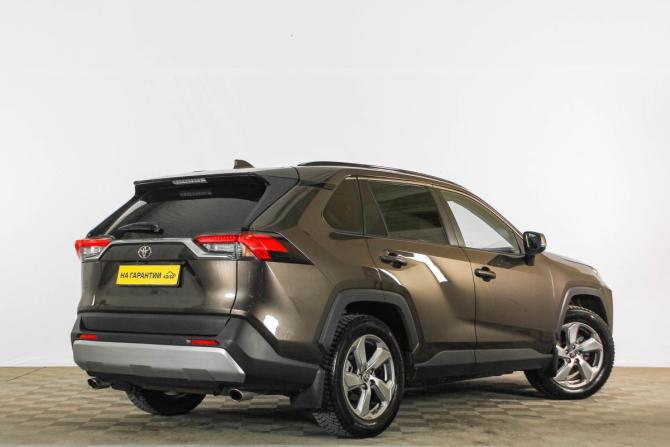 Toyota RAV4 V (XA50) с пробегом 2022 года, цена 2 949 000 рублей, 118000 км, внедорожник, Автокод Объявления