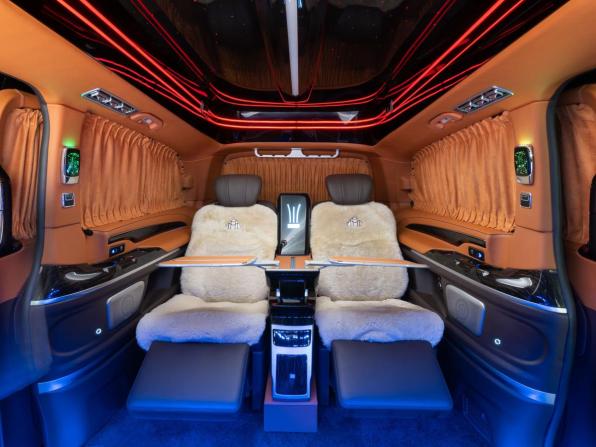 Mercedes-Benz Vito III (W447) Рестайлинг 2 с пробегом 2024 года, цена 7 250 000 рублей, 32192 км, минивэн, Автокод Объявления