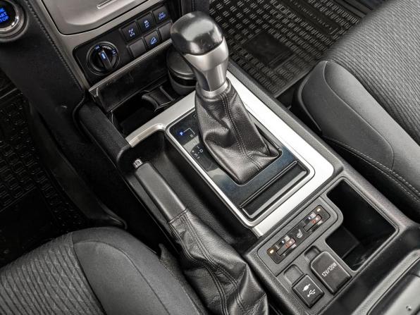 Toyota Land Cruiser Prado 150 Series Рестайлинг 2 с пробегом 2019 года, цена 5 250 000 рублей, 70277 км, внедорожник, Автокод Объявления