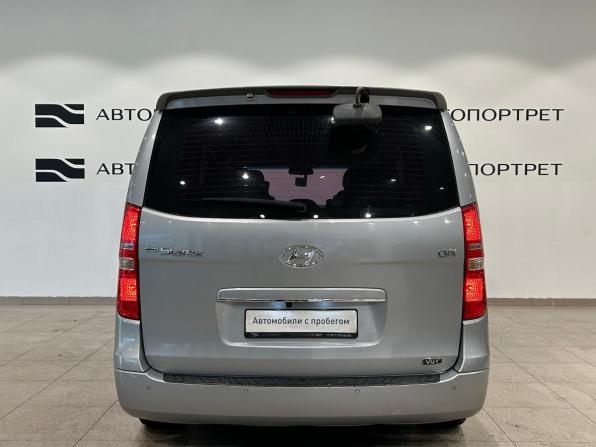 Hyundai Grand Starex I с пробегом 2014 года, цена 1 499 000 рублей, 201569 км, минивэн, Автокод Объявления