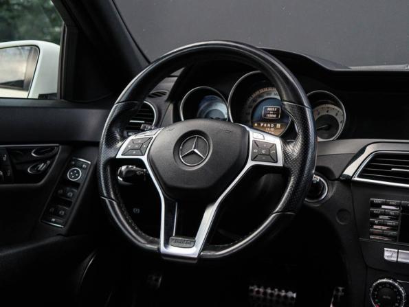 Mercedes-Benz C-Класс III (W204) Рестайлинг с пробегом 2011 года, цена 1 400 000 рублей, 153666 км, седан, Автокод Объявления