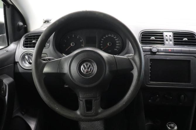 Volkswagen Polo V с пробегом 2010 года, цена 398 000 рублей, 252452 км, седан, Автокод Объявления