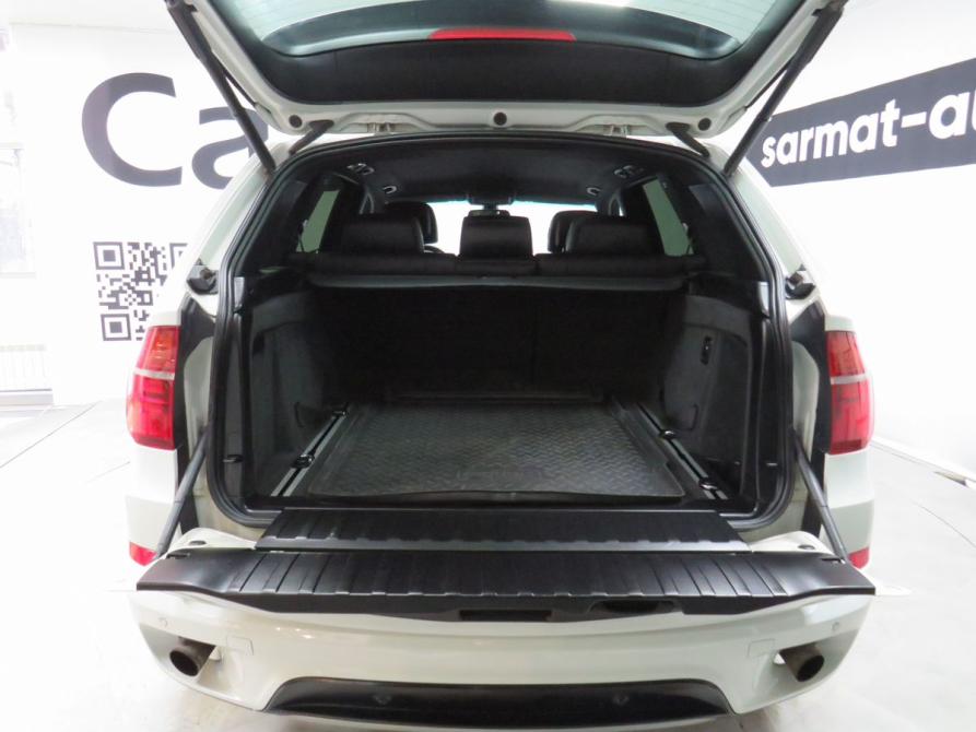 BMW X5 II (E70) Рестайлинг Новосибирск  - изображение 9