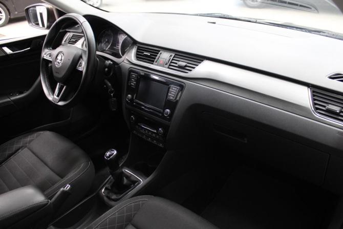 Skoda Rapid I Рестайлинг с пробегом 2017 года, цена 948 000 рублей, 137000 км, лифтбек, Автокод Объявления