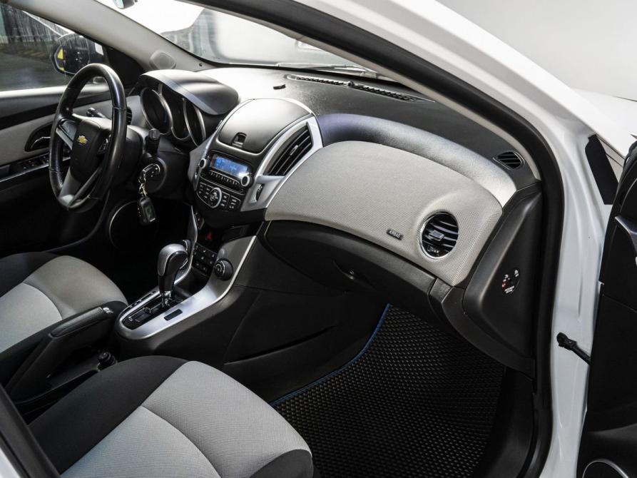Chevrolet Cruze I Рестайлинг Тюмень  - изображение 15