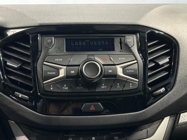 Lada (ВАЗ) Vesta I с пробегом 2021 года, цена 1 366 000 рублей, 23115 км, универсал, Автокод Объявления