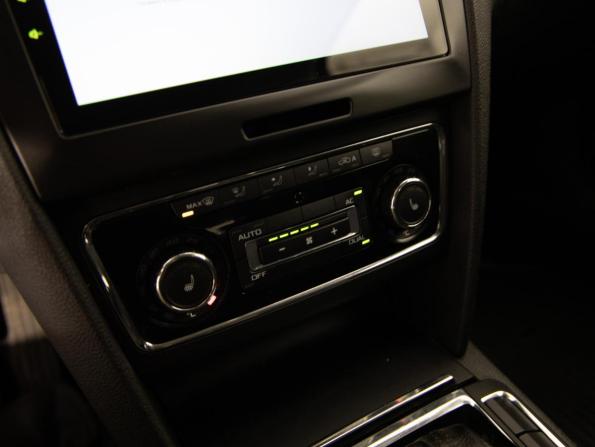 Skoda Superb II с пробегом 2011 года, цена 899 000 рублей, 328285 км, лифтбек, Автокод Объявления