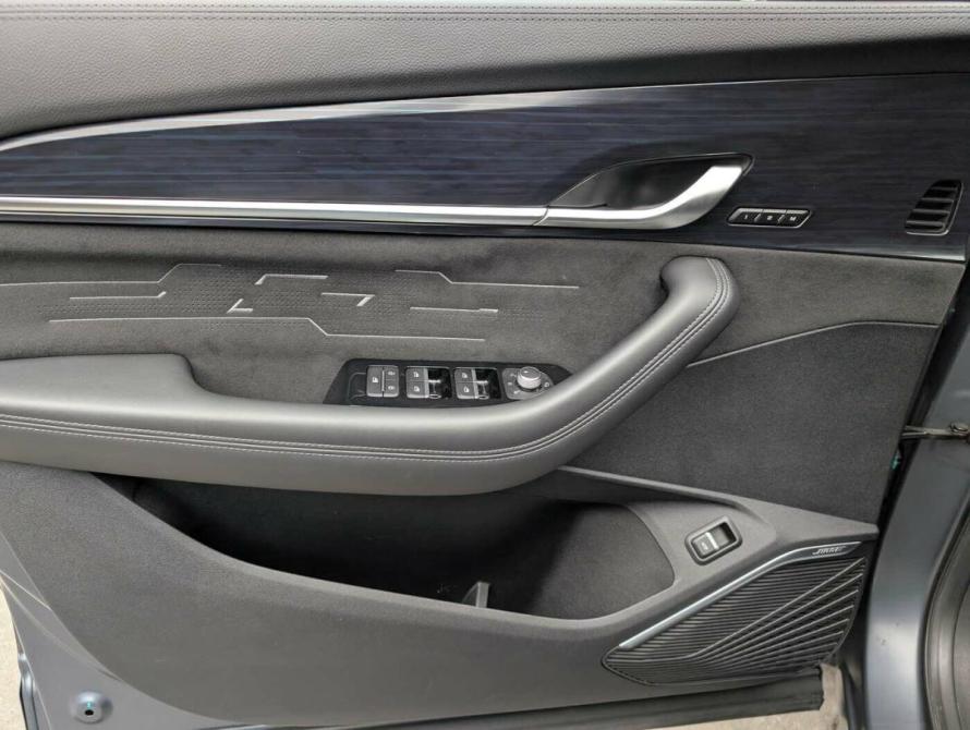 Geely Monjaro I Москва  - изображение 5