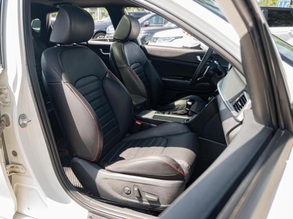 Kia Optima IV Рестайлинг с пробегом 2018 года, цена 2 300 000 рублей, 84713 км, седан, Автокод Объявления