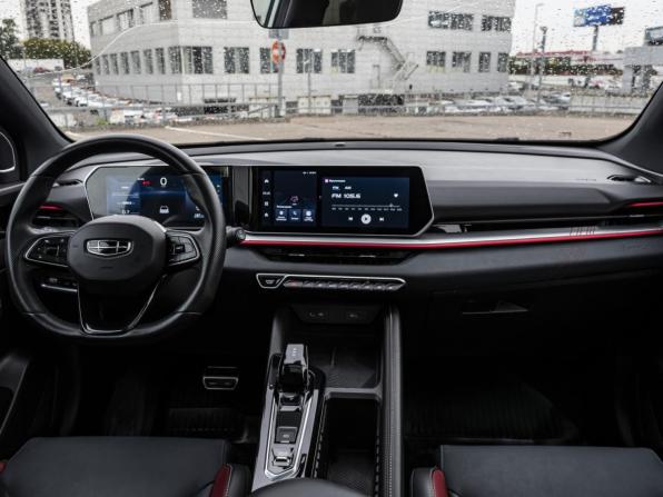 Geely Coolray I Рестайлинг с пробегом 2023 года, цена 2 359 000 рублей, 58800 км, внедорожник, Автокод Объявления