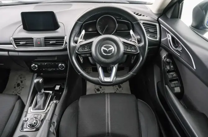 Mazda Axela III Рестайлинг с пробегом 2016 года, цена 1 349 000 рублей, 103600 км, хэтчбек, Автокод Объявления