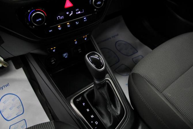 Hyundai Solaris II с пробегом 2020 года, цена 1 499 900 рублей, 138661 км, седан, Автокод Объявления