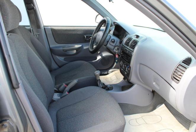 Hyundai Accent II Рестайлинг с пробегом 2005 года, цена 380 000 рублей, 182666 км, седан, Автокод Объявления