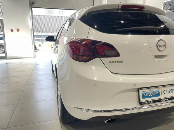 Opel Astra J Рестайлинг с пробегом 2013 года, цена 650 000 рублей, 260123 км, хэтчбек, Автокод Объявления