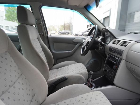 Volkswagen Pointer с пробегом 2005 года, цена 207 000 рублей, 102603 км, хэтчбек, Автокод Объявления