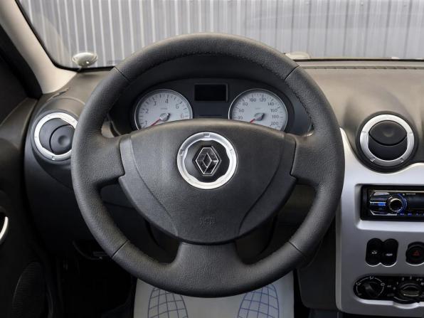 Renault Logan I Рестайлинг с пробегом 2012 года, цена 597 000 рублей, 139000 км, седан, Автокод Объявления